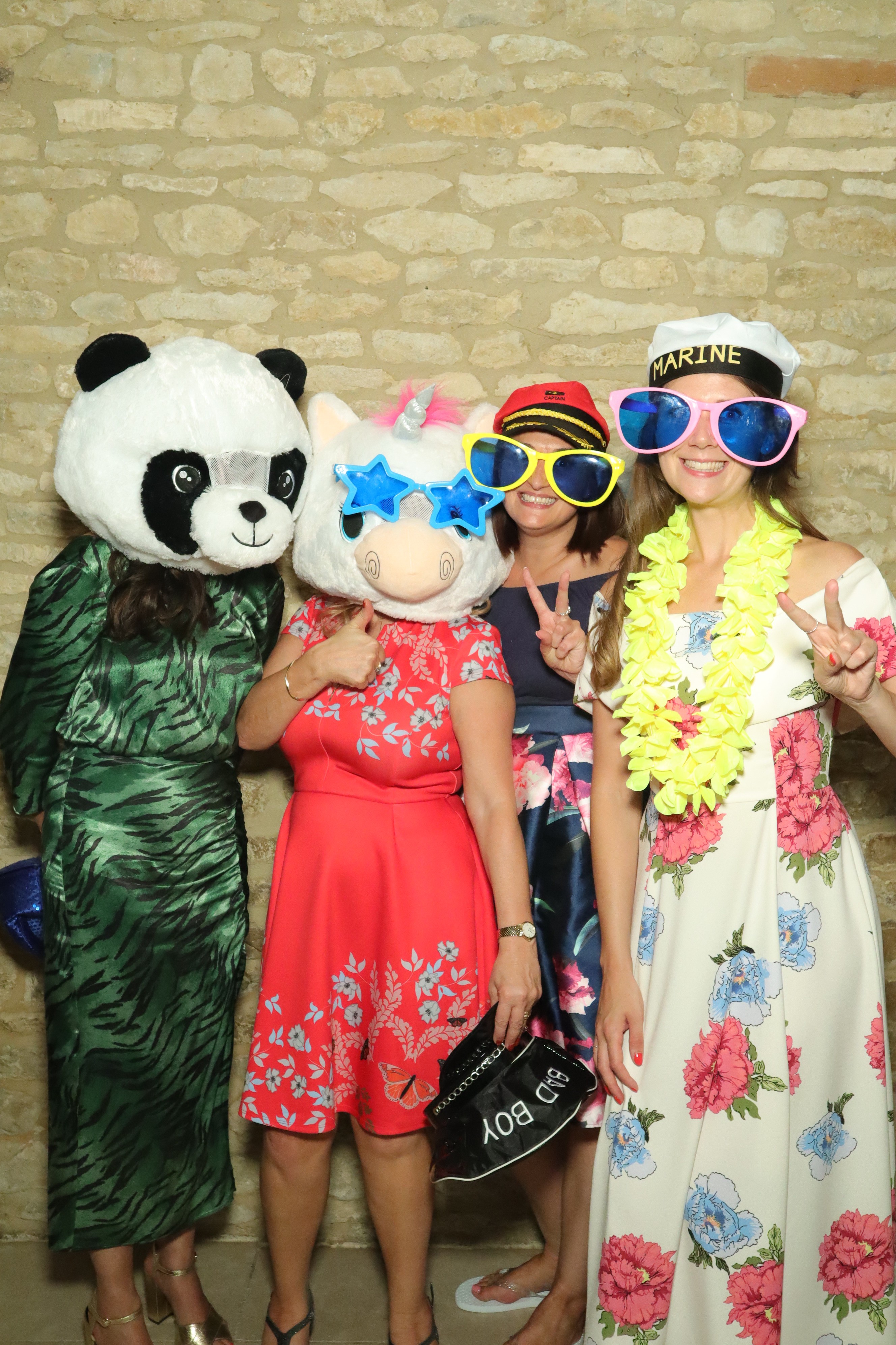 Natalie & Jack’s Wedding | View more photos from the event at gallery.myphotoboothexperience.co.uk/u/MyPhotoBoothExperienceLtd/Natalie-Jack’s-Wedding